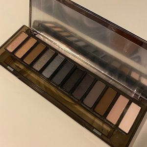 Naked smoky palette